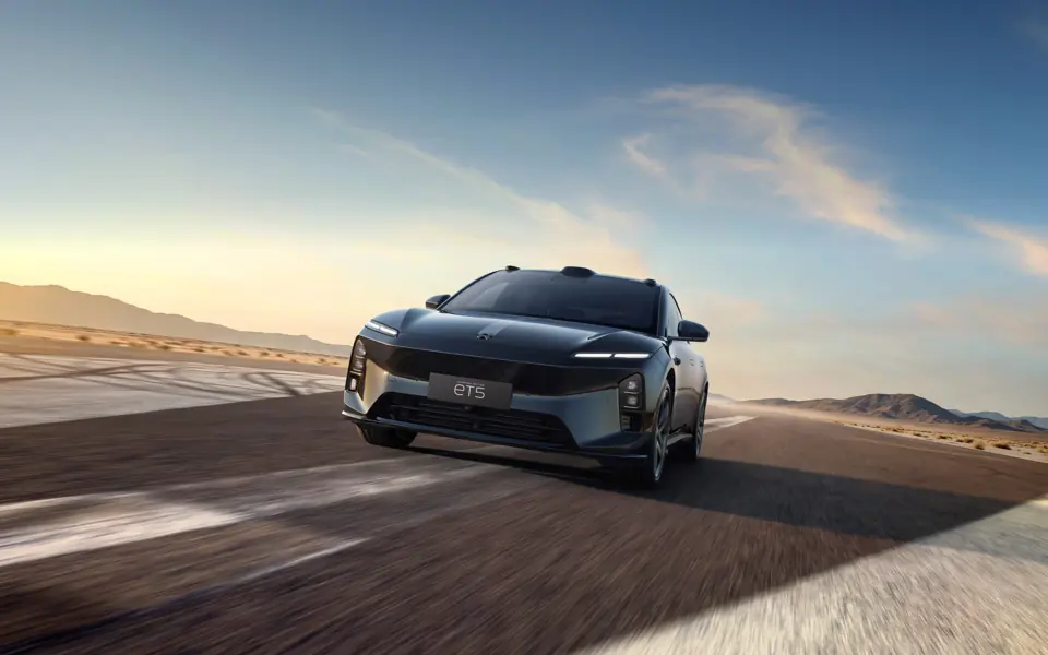 NIO ET5